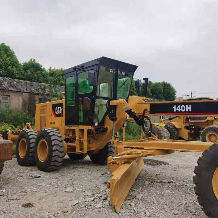 Used CAT 140H Motor Grader From Japan with Excellent Performance Caterpillar 140h in Good Condition for Sale - Grejdr: obrázek 5 Used CAT 140H Motor Grader From Japan with Excellent Performance Caterpillar 140h in Good Condition for Sale - Grejdr: obrázek 5