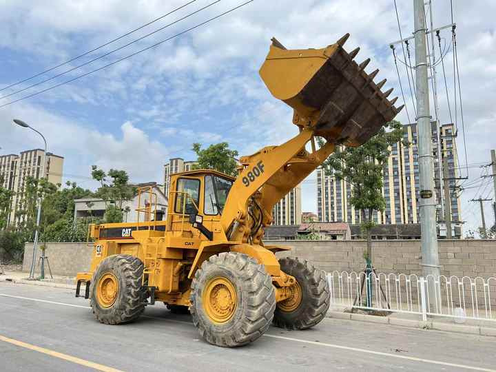 Used CAT 980f 980g 980c Wheel Loader Second Hand Condition CAT 966H 966F 966E 966G Front Loaders for Sale - Kolový nakladač: obrázek 5 Used CAT 980f 980g 980c Wheel Loader Second Hand Condition CAT 966H 966F 966E 966G Front Loaders for Sale - Kolový nakladač: obrázek 5