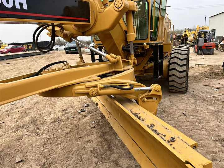 Used Caterpillar CAT 140H Land Road Motor Grader CAT140 CAT140H Used Grader Cheap Price for Sale - Grejdr: obrázek 5 Used Caterpillar CAT 140H Land Road Motor Grader CAT140 CAT140H Used Grader Cheap Price for Sale - Grejdr: obrázek 5