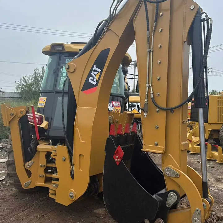 Used Caterpillar CAT 450F Retro Excavator CAT420F Cheap Price for Sale - Rýpadlo: obrázek 5 Used Caterpillar CAT 450F Retro Excavator CAT420F Cheap Price for Sale - Rýpadlo: obrázek 5