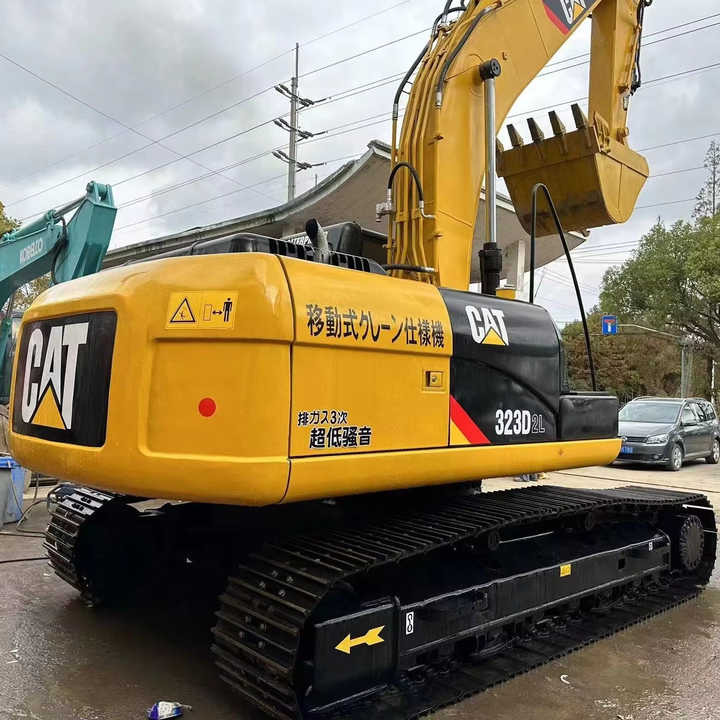 Used Digger CAT 323D2L Construction Machinery Construction Digger Used CAT 323D2L Cheap Excavator - Pásové rýpadlo: obrázek 1 Used Digger CAT 323D2L Construction Machinery Construction Digger Used CAT 323D2L Cheap Excavator - Pásové rýpadlo: obrázek 1