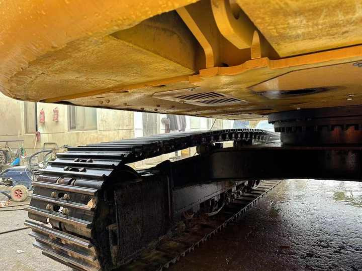 Used Digger CAT 323D2L Construction Machinery Construction Digger Used CAT 323D2L Cheap Excavator - Pásové rýpadlo: obrázek 4 Used Digger CAT 323D2L Construction Machinery Construction Digger Used CAT 323D2L Cheap Excavator - Pásové rýpadlo: obrázek 4