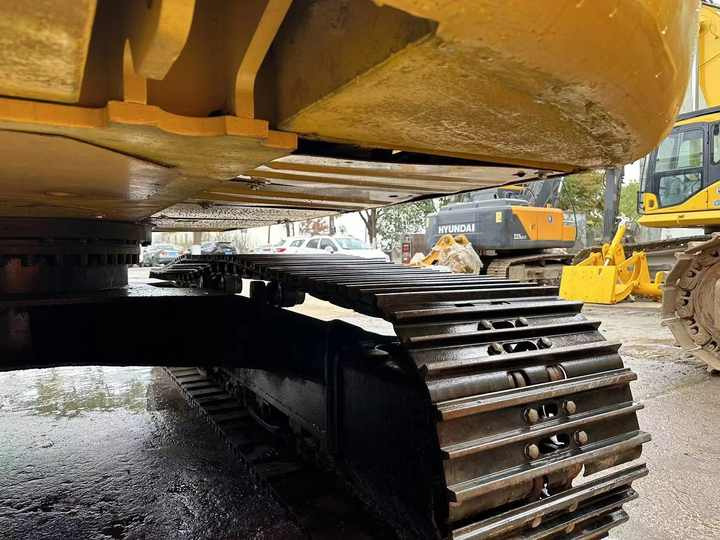 Used Digger CAT 323D2L Construction Machinery Construction Digger Used CAT 323D2L Cheap Excavator - Pásové rýpadlo: obrázek 5 Used Digger CAT 323D2L Construction Machinery Construction Digger Used CAT 323D2L Cheap Excavator - Pásové rýpadlo: obrázek 5