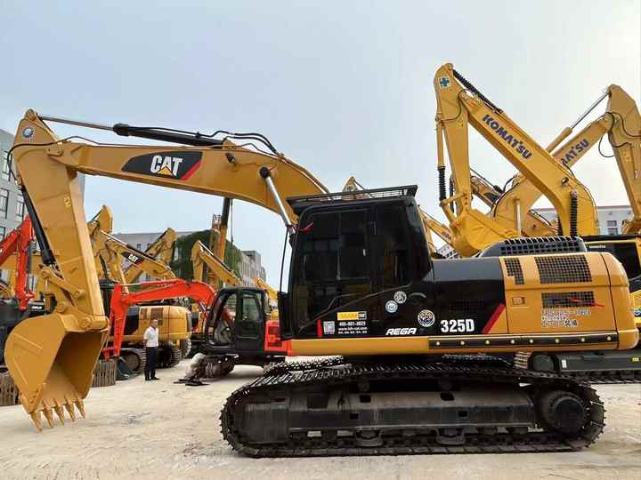 Used Digger CAT 325D Construction Machinery Construction Digger Used CAT 325D Cheap Excavator - Pásové rýpadlo: obrázek 2 Used Digger CAT 325D Construction Machinery Construction Digger Used CAT 325D Cheap Excavator - Pásové rýpadlo: obrázek 2