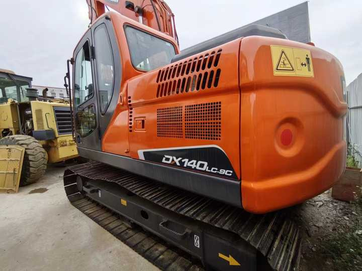 Used Digger DOOSAN DX140 Construction Machinery Construction Digger Used DOOSAN DX140 Cheap Excavator - Pásové rýpadlo: obrázek 5 Used Digger DOOSAN DX140 Construction Machinery Construction Digger Used DOOSAN DX140 Cheap Excavator - Pásové rýpadlo: obrázek 5