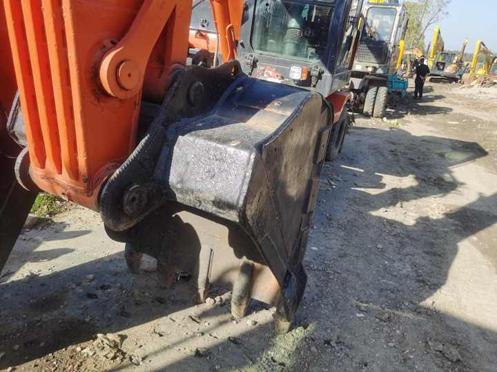 Used Digger Doosan Dh150w-7 Construction Machinery Construction Digger Used Doosan Dh150w-7 Cheap Excavator - Pásové rýpadlo: obrázek 2 Used Digger Doosan Dh150w-7 Construction Machinery Construction Digger Used Doosan Dh150w-7 Cheap Excavator - Pásové rýpadlo: obrázek 2