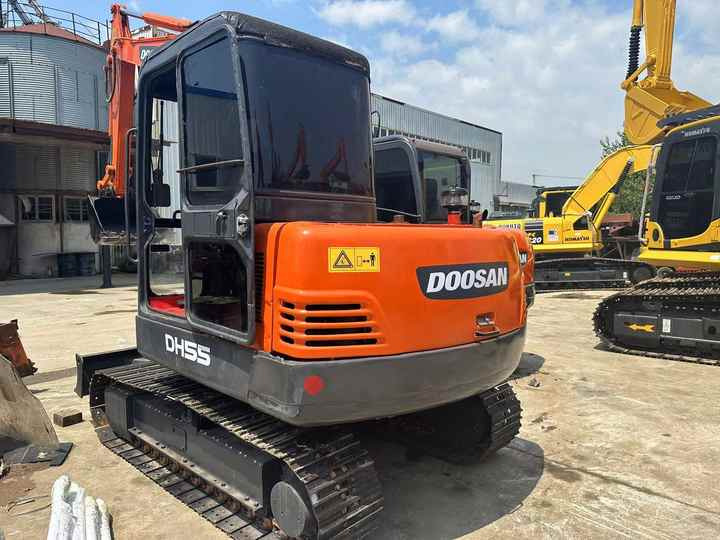 Used Digger Doosan Dh55 Construction Machinery Construction Digger Used Doosan Dh55 Cheap Excavator - Pásové rýpadlo: obrázek 4 Used Digger Doosan Dh55 Construction Machinery Construction Digger Used Doosan Dh55 Cheap Excavator - Pásové rýpadlo: obrázek 4