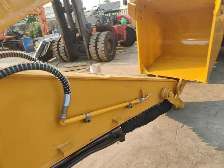 Used Excavator Caterpillar CAT315D Small and Medium-sized Original 15 Ton Excavator CAT315D for Sale - Pásové rýpadlo: obrázek 2 Used Excavator Caterpillar CAT315D Small and Medium-sized Original 15 Ton Excavator CAT315D for Sale - Pásové rýpadlo: obrázek 2