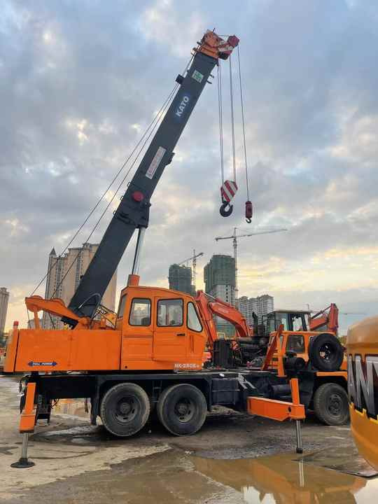 Used Heavy Construction Equipment kato 25 Tons Second Hand Mobile Crane Used Machine Hot Sale - Autojeřáb: obrázek 3 Used Heavy Construction Equipment kato 25 Tons Second Hand Mobile Crane Used Machine Hot Sale - Autojeřáb: obrázek 3