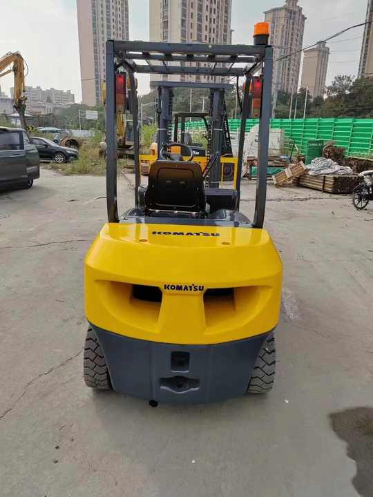 Used Heavy Construction Equipment komatsu 3 Tons Forklift Used Machine - Dieselový vysokozdvižný vozík: obrázek 3 Used Heavy Construction Equipment komatsu 3 Tons Forklift Used Machine - Dieselový vysokozdvižný vozík: obrázek 3