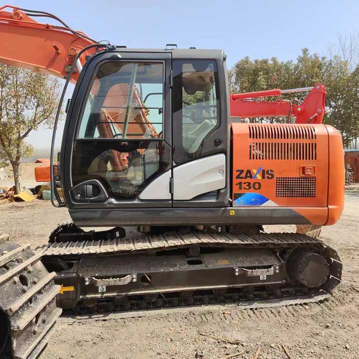 Used Hitachi ZX130 Excavator Japan Made Hitachi Used Excavator Zx120 Zx130 for Sale - Rýpadlo: obrázek 2 Used Hitachi ZX130 Excavator Japan Made Hitachi Used Excavator Zx120 Zx130 for Sale - Rýpadlo: obrázek 2