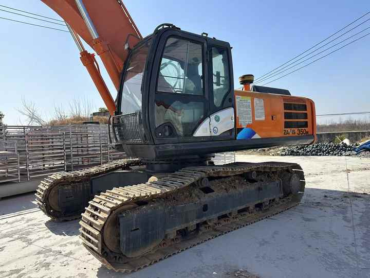 Used Hitachi Zx 350 Excavator with Loe Shipping and Certificate Global Shipping - Pásové rýpadlo: obrázek 2 Used Hitachi Zx 350 Excavator with Loe Shipping and Certificate Global Shipping - Pásové rýpadlo: obrázek 2