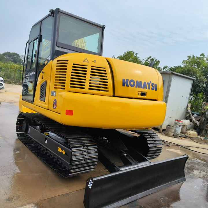 Used KomatsuPC70-8 New Model Mini Excavator Second Hand Machine Popular Brand Japan komatsu Hydraulic Machinery - Rýpadlo: obrázek 5 Used KomatsuPC70-8 New Model Mini Excavator Second Hand Machine Popular Brand Japan komatsu Hydraulic Machinery - Rýpadlo: obrázek 5
