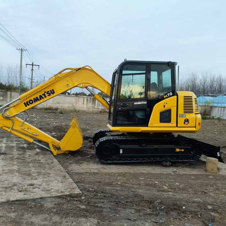Used KomatsuPC70-8 New Model Mini Excavator Second Hand Machine Popular Brand Japan komatsu Hydraulic Machinery - Rýpadlo: obrázek 1 Used KomatsuPC70-8 New Model Mini Excavator Second Hand Machine Popular Brand Japan komatsu Hydraulic Machinery - Rýpadlo: obrázek 1