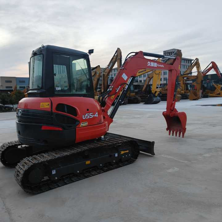Used Kubota U55-4 Hydraulic Excavator | Ideal for Mining & Road Projects | Global Export Available - Pásové rýpadlo: obrázek 4 Used Kubota U55-4 Hydraulic Excavator | Ideal for Mining & Road Projects | Global Export Available - Pásové rýpadlo: obrázek 4