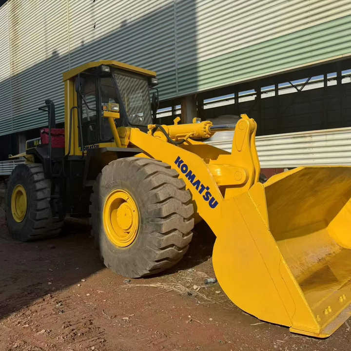Used komatsu WA470-3 Model Wheel Loader Second Hand Machine Popular Brand Japan komatsu Hydraulic Machinery - Kolový nakladač: obrázek 1 Used komatsu WA470-3 Model Wheel Loader Second Hand Machine Popular Brand Japan komatsu Hydraulic Machinery - Kolový nakladač: obrázek 1