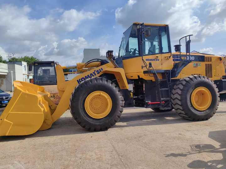 Used komatsu Wa380-6 Wheel Loader for Sale Japan Brand komatsu Wa380 -3 0380-65 470-3 Loader - Kolový nakladač: obrázek 4 Used komatsu Wa380-6 Wheel Loader for Sale Japan Brand komatsu Wa380 -3 0380-65 470-3 Loader - Kolový nakladač: obrázek 4