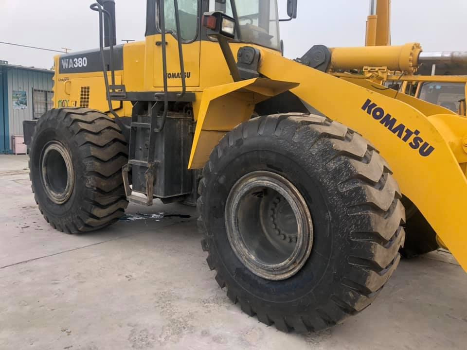 Komatsu wa 380-3 - Nakladač: obrázek 2 Komatsu wa 380-3 - Nakladač: obrázek 2