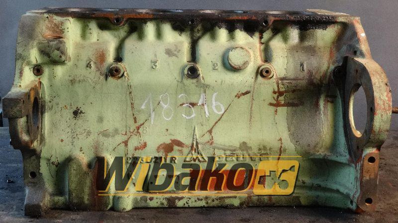 Crankcase Deutz 02139042 - Karter pro Stavební technika: obrázek 1 Crankcase Deutz 02139042 - Karter pro Stavební technika: obrázek 1