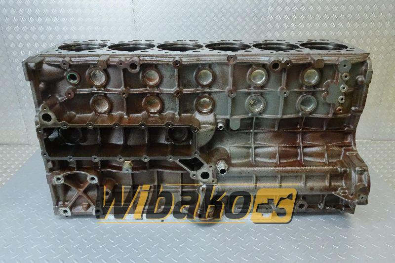 Crankcase for engine Liebherr D936 L A6 3022196 - Karter pro Stavební technika: obrázek 1 Crankcase for engine Liebherr D936 L A6 3022196 - Karter pro Stavební technika: obrázek 1