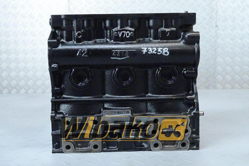 Crankcase for engine Yanmar 3TNV70 4Z12 - Karter pro Stavební technika: obrázek 1 Crankcase for engine Yanmar 3TNV70 4Z12 - Karter pro Stavební technika: obrázek 1