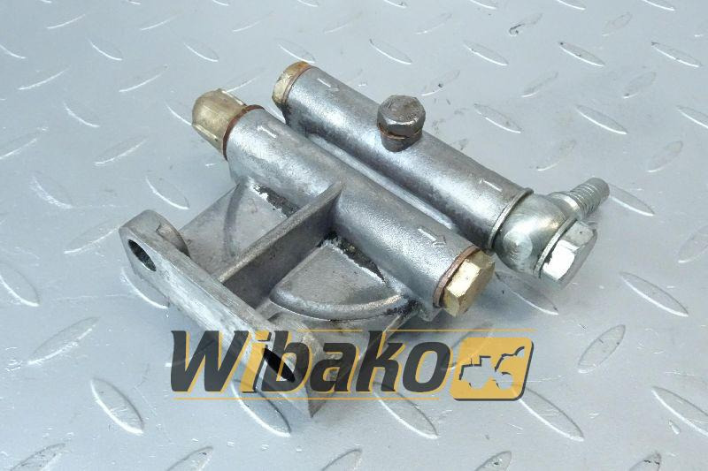Fuel filter bracket Cummins 3321305 - Palivový filtr pro Stavební technika: obrázek 1 Fuel filter bracket Cummins 3321305 - Palivový filtr pro Stavební technika: obrázek 1