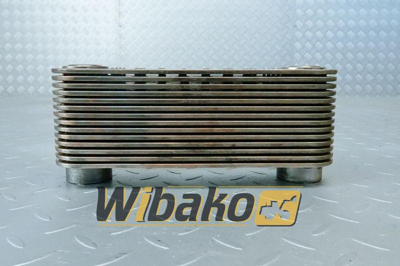 Oil cooler for engine Volvo D7D EBE2 04209931 - Chladič oleje pro Stavební technika: obrázek 1 Oil cooler for engine Volvo D7D EBE2 04209931 - Chladič oleje pro Stavební technika: obrázek 1