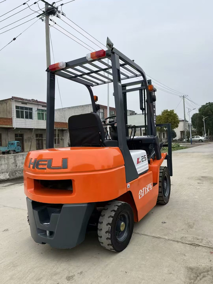 Anhui Heli 2.5-ton - Pásová plošina: obrázek 2 Anhui Heli 2.5-ton - Pásová plošina: obrázek 2
