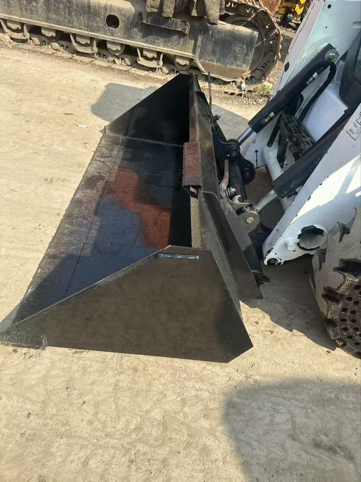 Kolový nakladač BOBCAT s550: obrázek 9