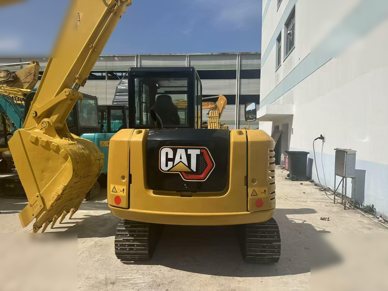 CATERPILLAR 306E2 - Pásové rýpadlo: obrázek 3 CATERPILLAR 306E2 - Pásové rýpadlo: obrázek 3