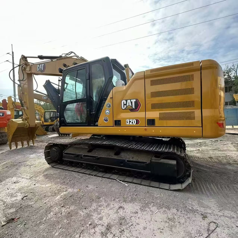 CATERPILLAR 330D2 - Pásové rýpadlo: obrázek 3 CATERPILLAR 330D2 - Pásové rýpadlo: obrázek 3