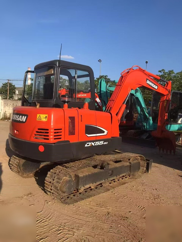 DOOSAN DH55-V - Mini rýpadlo: obrázek 1 DOOSAN DH55-V - Mini rýpadlo: obrázek 1