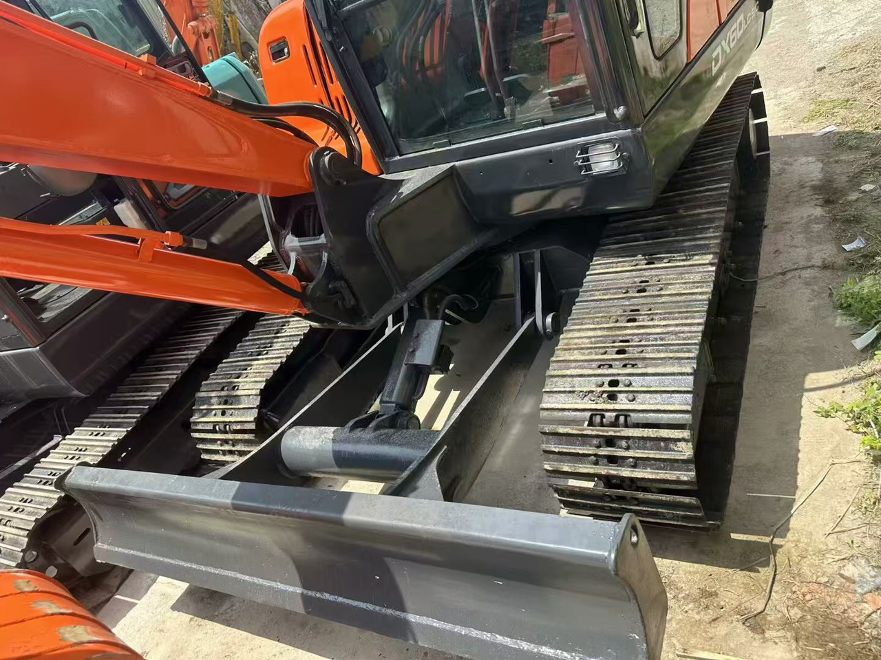 DOOSAN DX60 - Pásové rýpadlo: obrázek 3 DOOSAN DX60 - Pásové rýpadlo: obrázek 3
