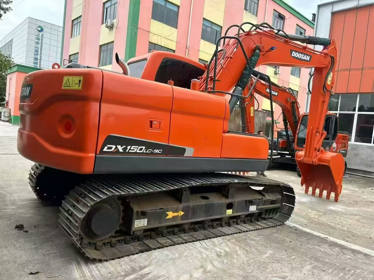 Doosan DX150 - Pásové rýpadlo: obrázek 2 Doosan DX150 - Pásové rýpadlo: obrázek 2