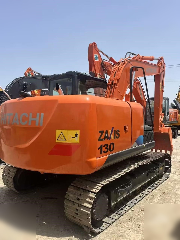 HITACHI ZX130 - Pásové rýpadlo: obrázek 3 HITACHI ZX130 - Pásové rýpadlo: obrázek 3