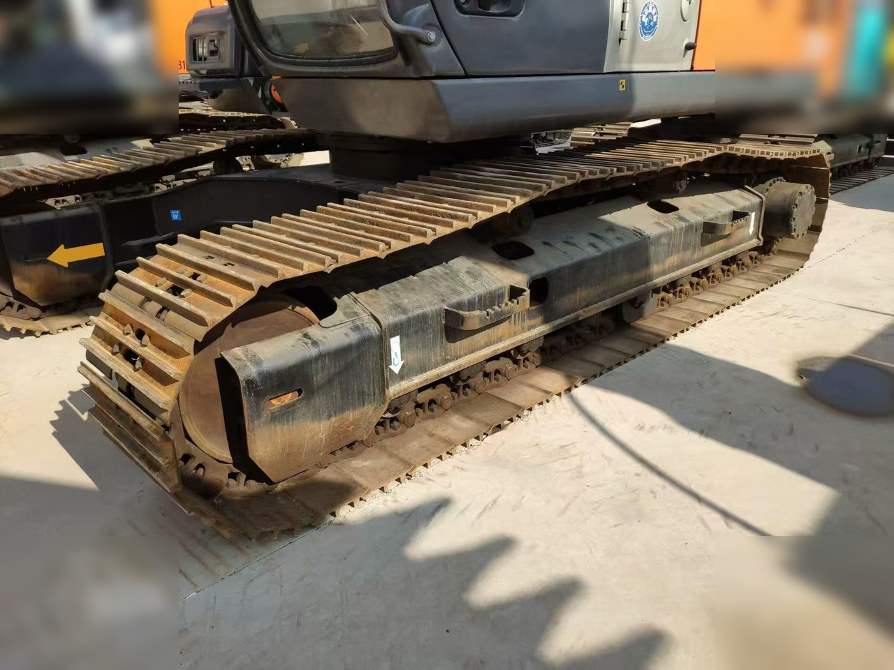 HITACHI ZX210 - Pásové rýpadlo: obrázek 4 HITACHI ZX210 - Pásové rýpadlo: obrázek 4