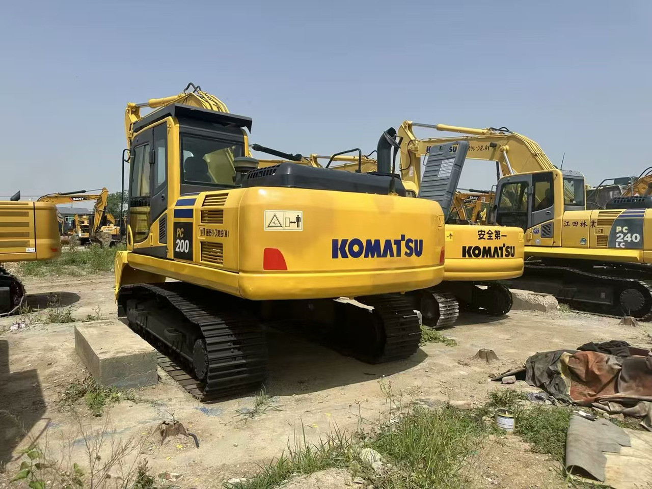 KOMATSU 200-8 leasing KOMATSU 200-8: obrázek 8