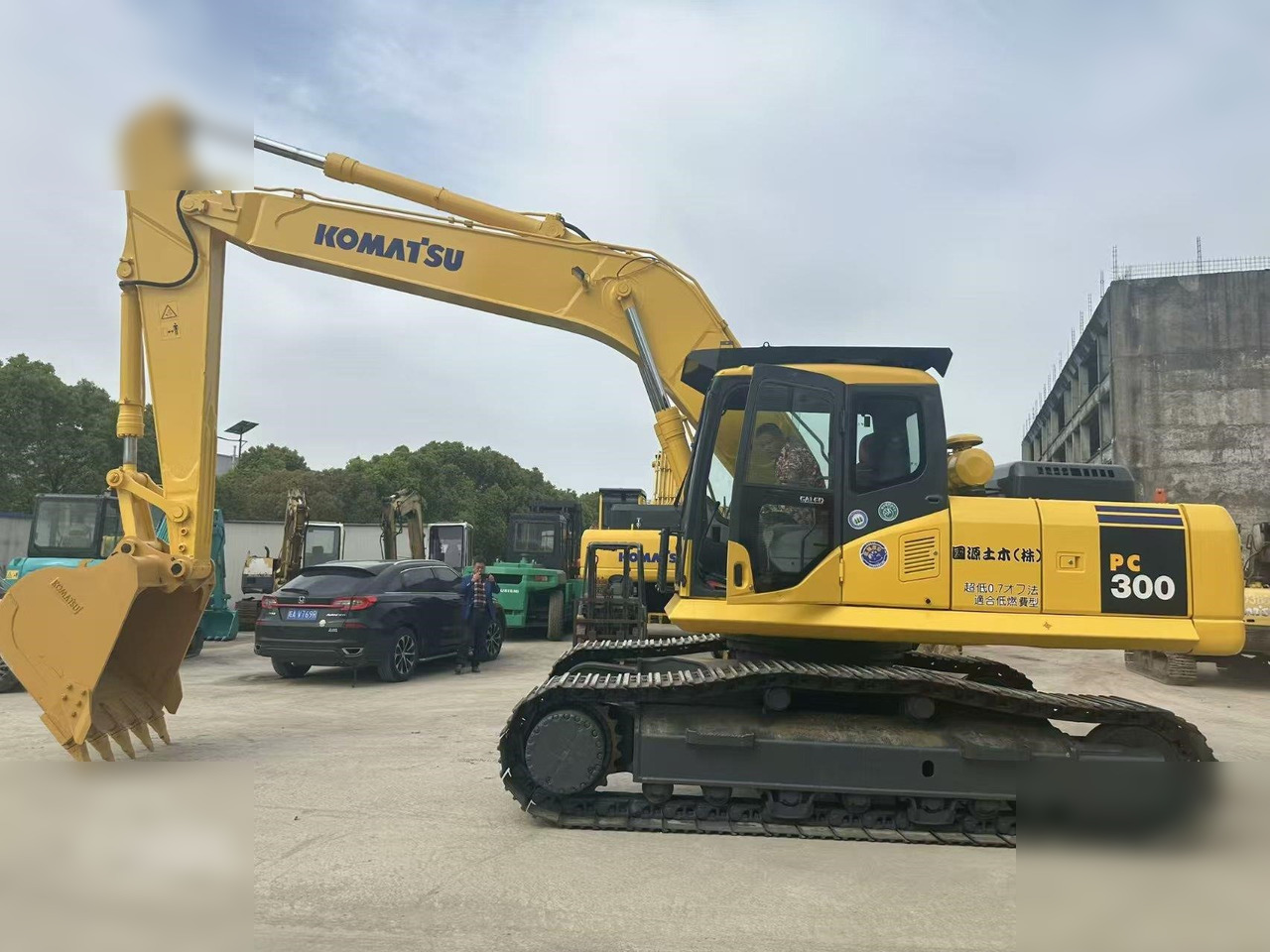 KOMATSU PC300-7 - Pásové rýpadlo: obrázek 1 KOMATSU PC300-7 - Pásové rýpadlo: obrázek 1