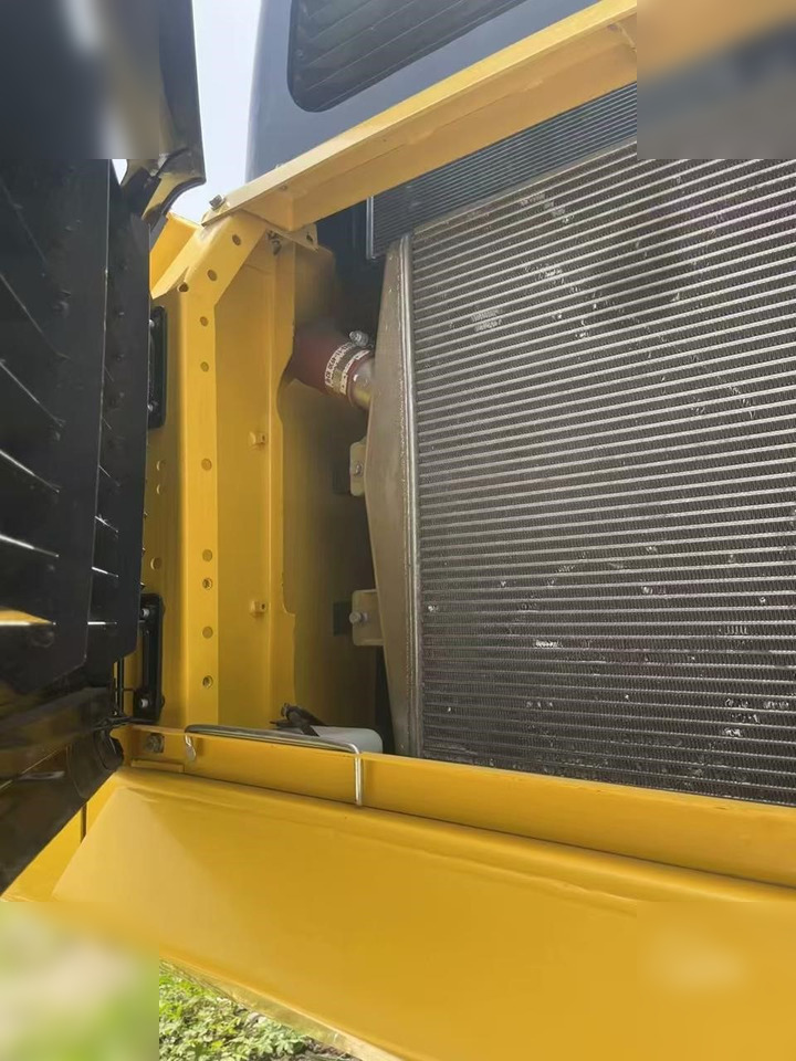 Pásové rýpadlo KOMATSU PC400 LC-8: obrázek 8 Pásové rýpadlo KOMATSU PC400 LC-8: obrázek 8