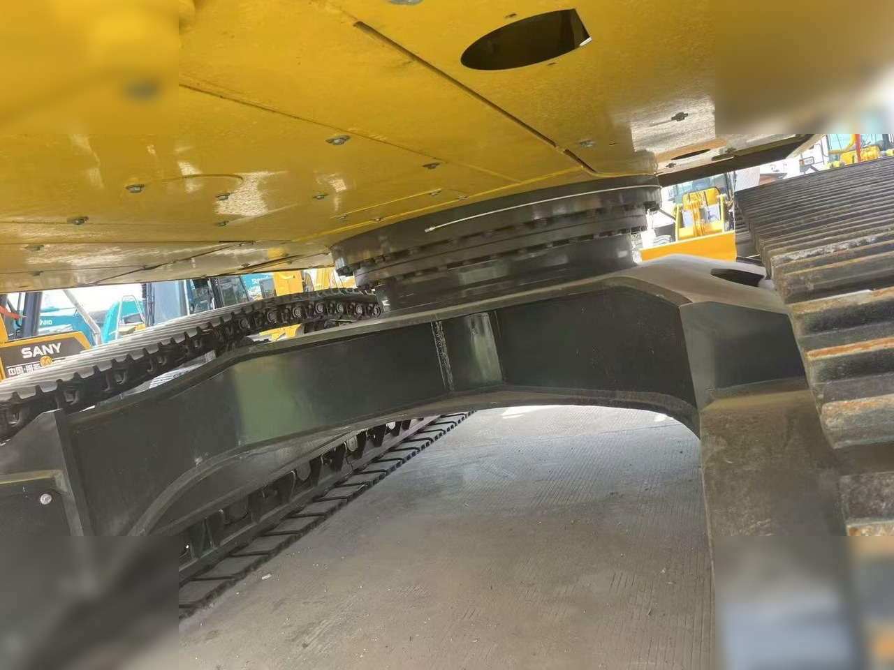 Pásové rýpadlo KOMATSU PC400 LC-8: obrázek 15 Pásové rýpadlo KOMATSU PC400 LC-8: obrázek 15