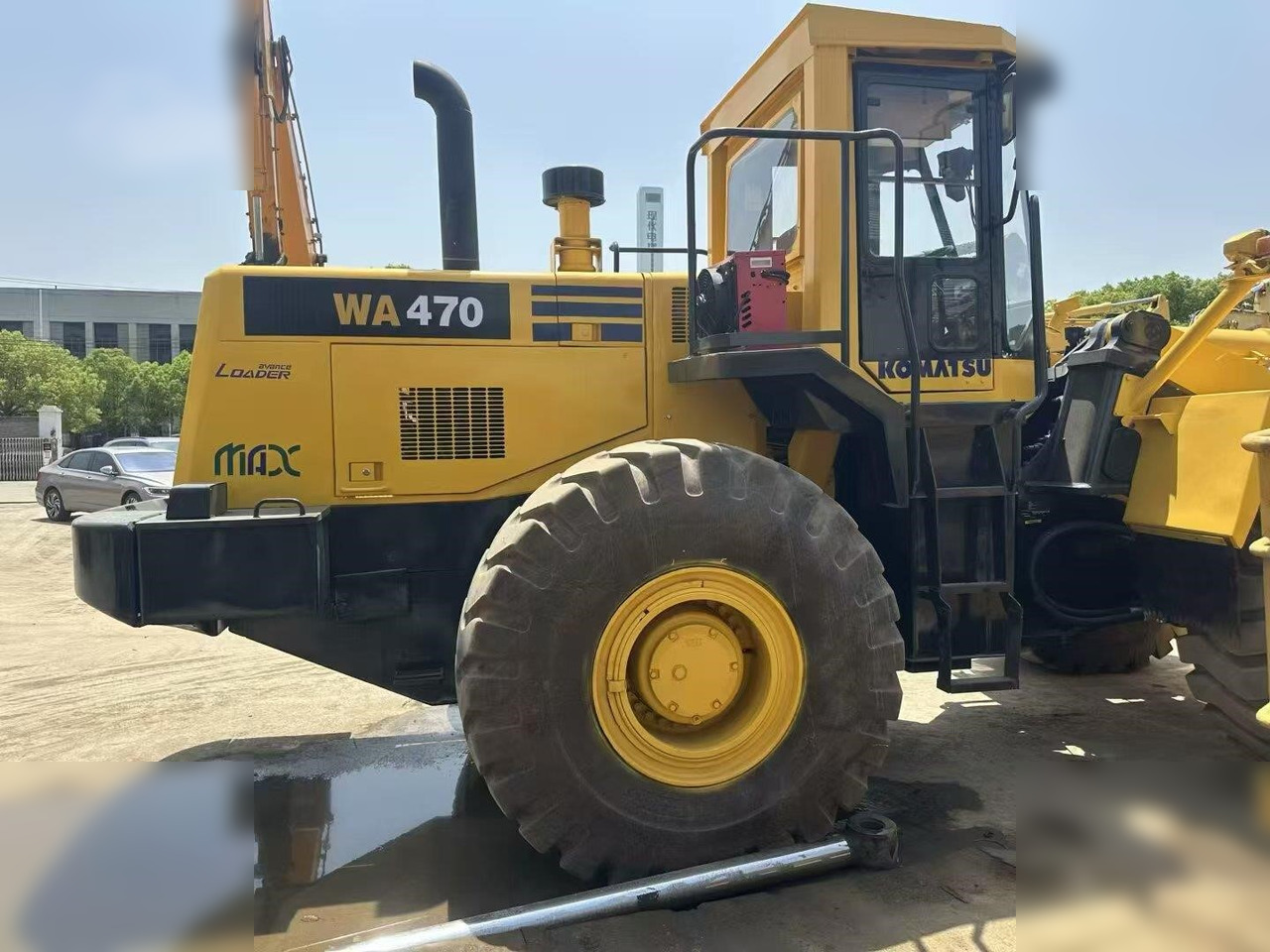 Kolový nakladač KOMATSU WA470-3: obrázek 11
