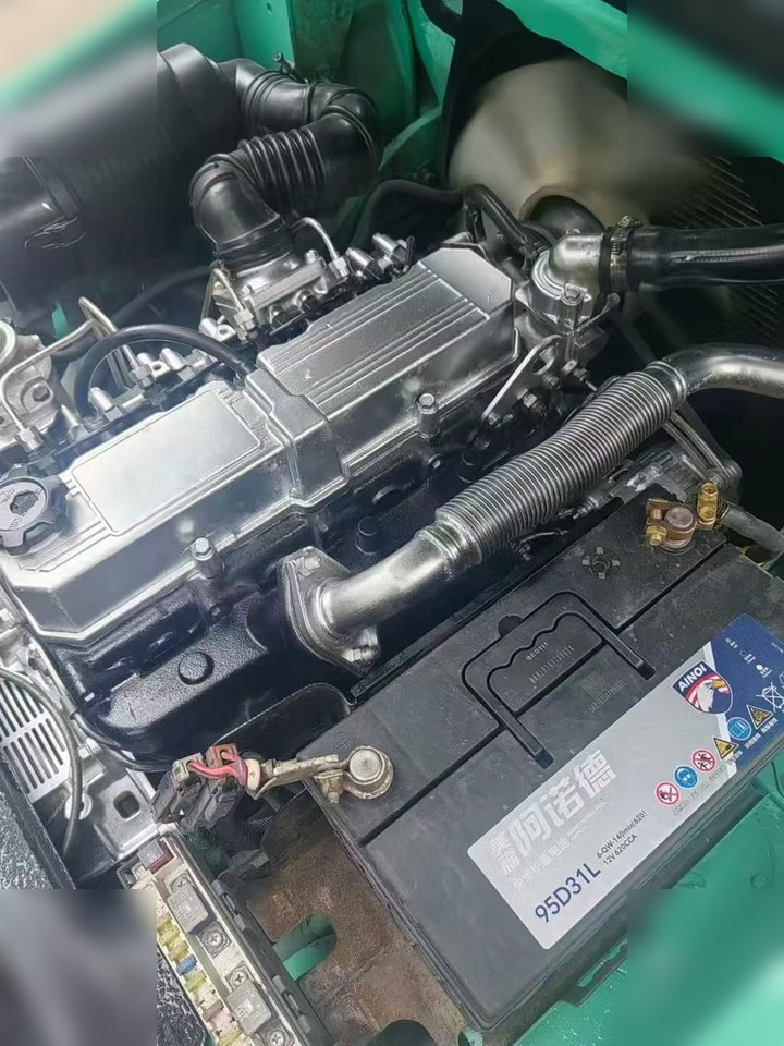 MITSUBISHI FD18 - Dieselový vysokozdvižný vozík: obrázek 2 MITSUBISHI FD18 - Dieselový vysokozdvižný vozík: obrázek 2