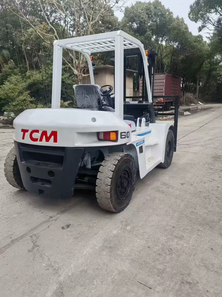 TCM 6-TON - Vertikální sloupový výtah: obrázek 2 TCM 6-TON - Vertikální sloupový výtah: obrázek 2