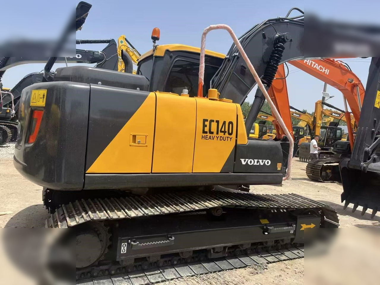VOLVO EC140 - Pásové rýpadlo: obrázek 2 VOLVO EC140 - Pásové rýpadlo: obrázek 2