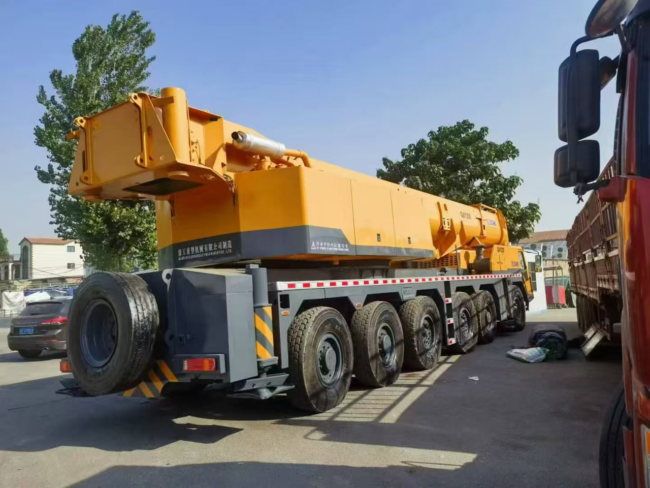 XCMG 200-TON - Autojeřáb: obrázek 5 XCMG 200-TON - Autojeřáb: obrázek 5