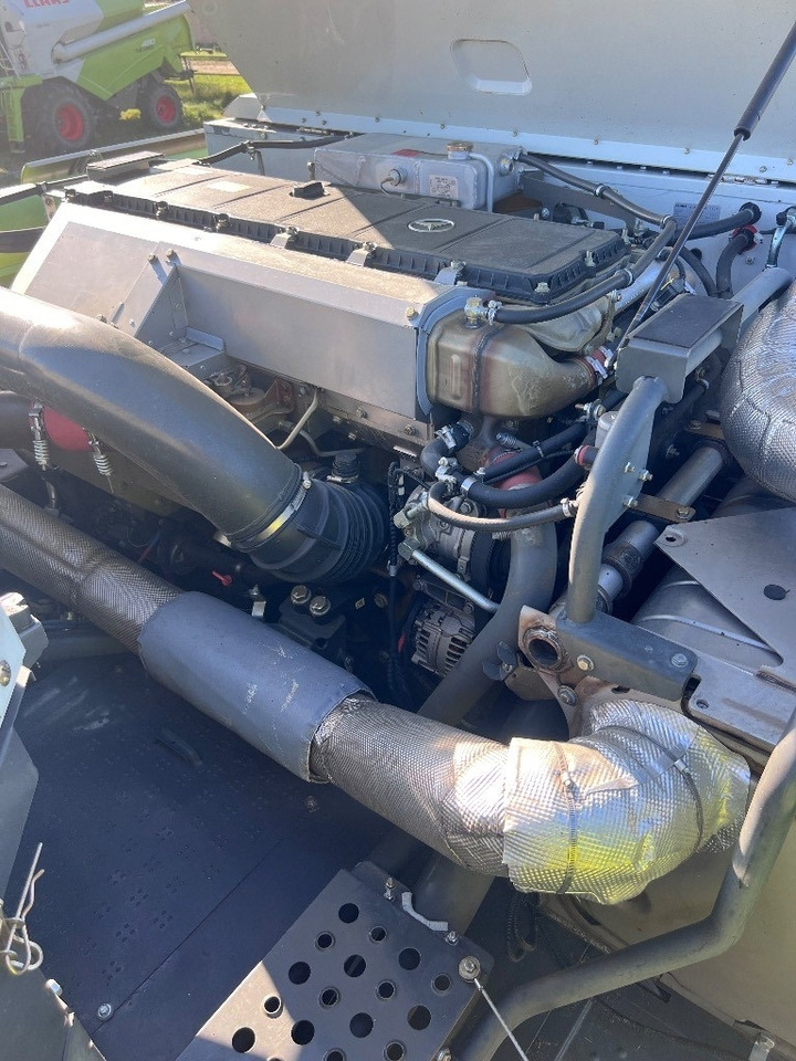 Claas Lexion 770 TT - Sklízecí mlátička: obrázek 4 Claas Lexion 770 TT - Sklízecí mlátička: obrázek 4