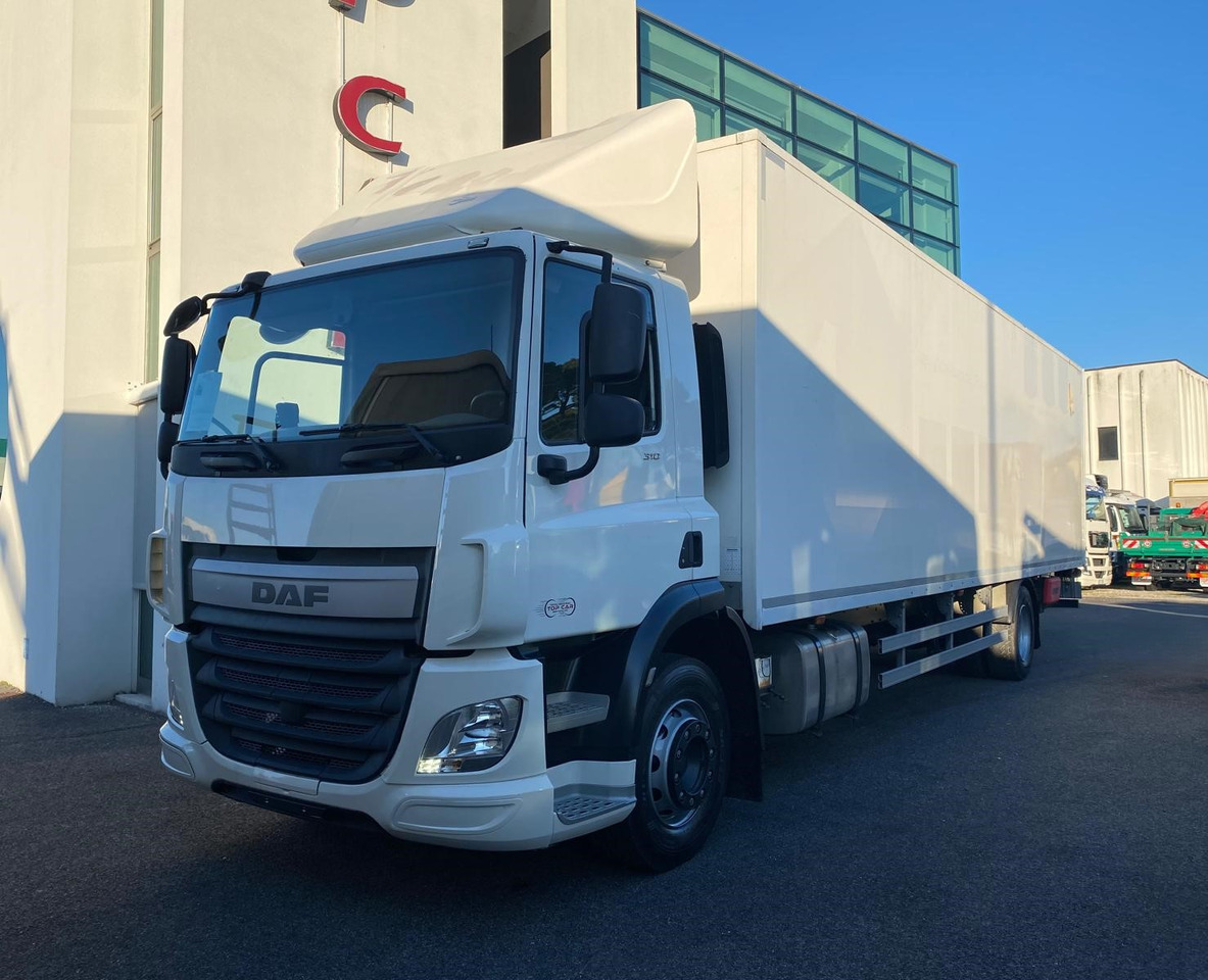 DAF 310 FA - Skříňový nákladní auto: obrázek 1 DAF 310 FA - Skříňový nákladní auto: obrázek 1