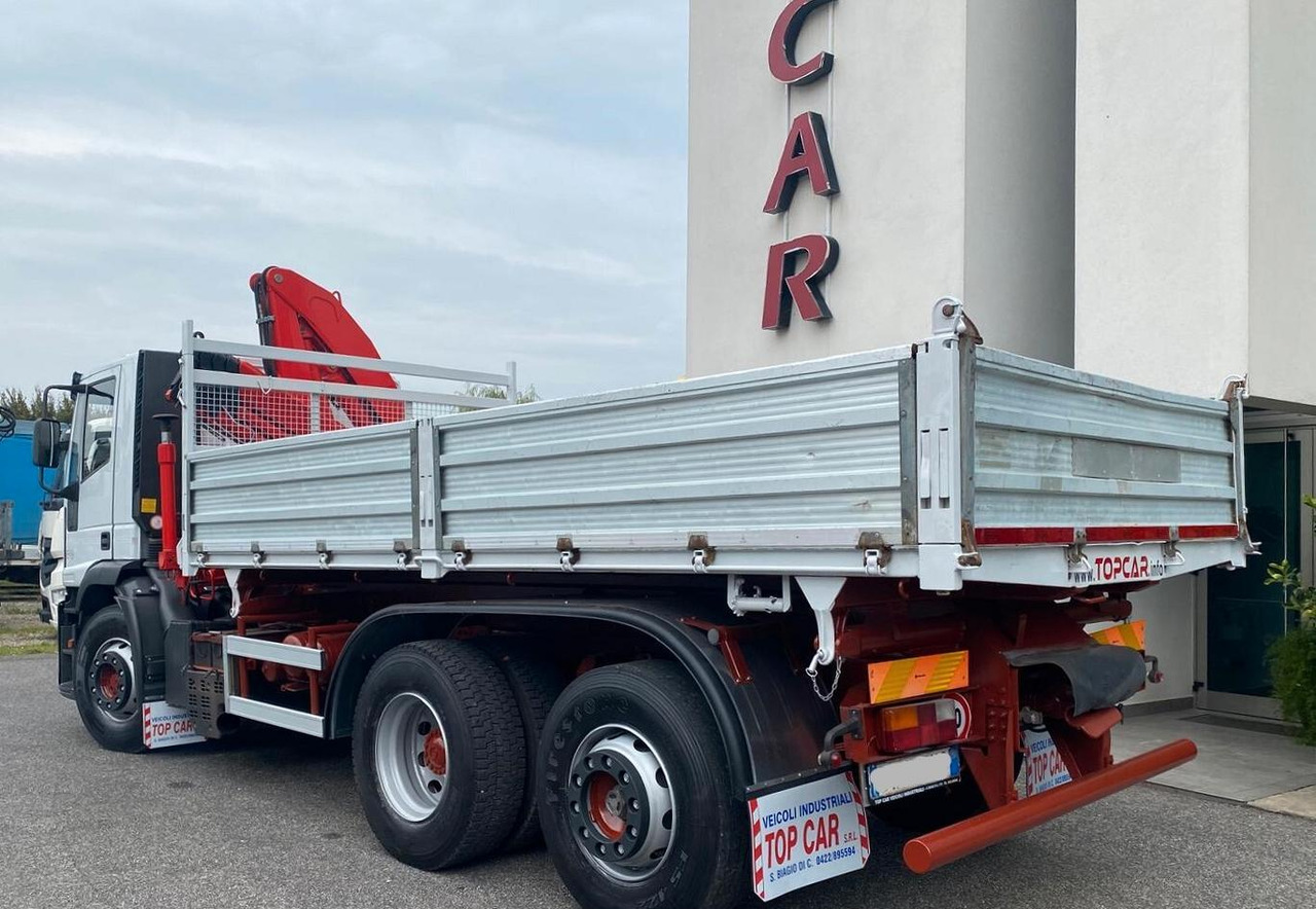 IVECO 440E38 RIBALTABILE TRILATERALE E GRU FASSI - Nákladní automobil valníkový/ Plošinový, Auto s hydraulickou rukou: obrázek 5 IVECO 440E38 RIBALTABILE TRILATERALE E GRU FASSI - Nákladní automobil valníkový/ Plošinový, Auto s hydraulickou rukou: obrázek 5