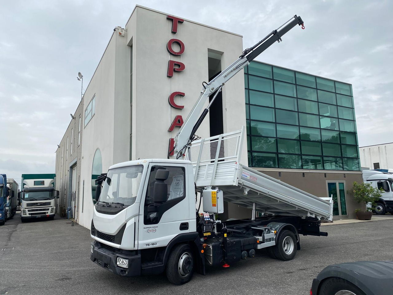 IVECO 75E16 - Sklápěč: obrázek 2 IVECO 75E16 - Sklápěč: obrázek 2