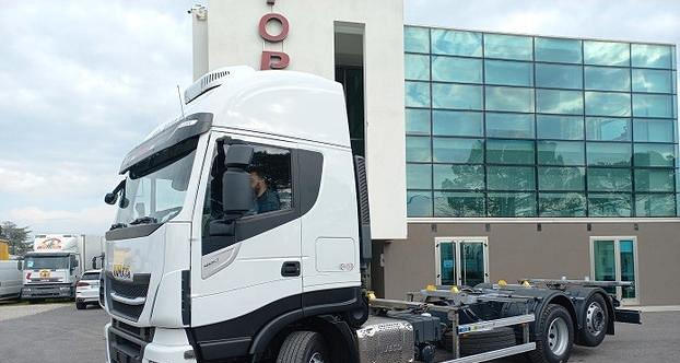 IVECO STRALIS 480 2020 FULL PNEUMATICO EURO 6 - Kontejnérový podvozek/ Výměnná nástavba: obrázek 3 IVECO STRALIS 480 2020 FULL PNEUMATICO EURO 6 - Kontejnérový podvozek/ Výměnná nástavba: obrázek 3
